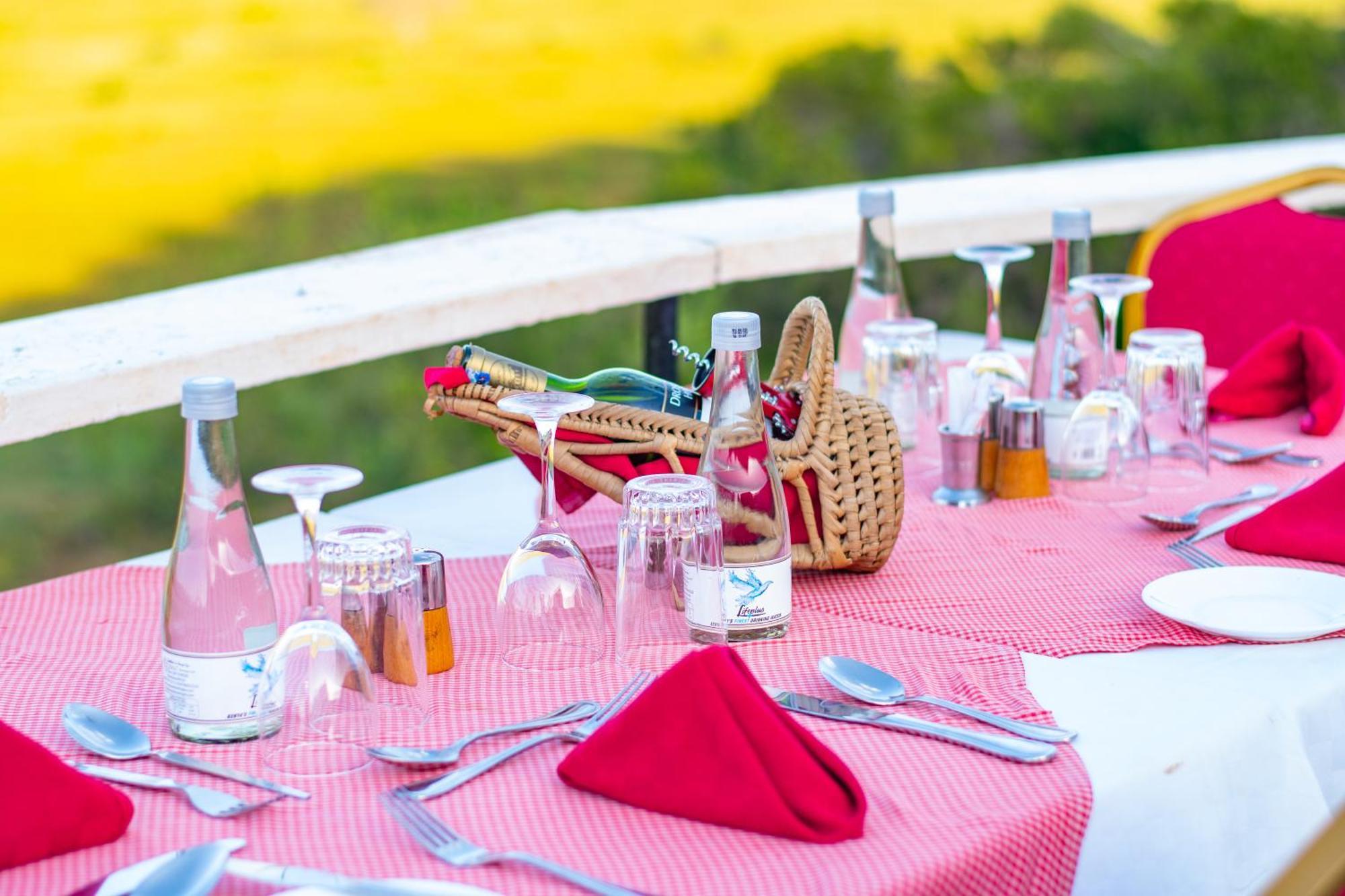 Voi Safari Lodge Luaran gambar